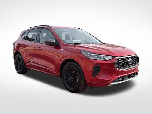 RAPID RED MET TINTED CC 2024 Ford Escape ST-LINE
