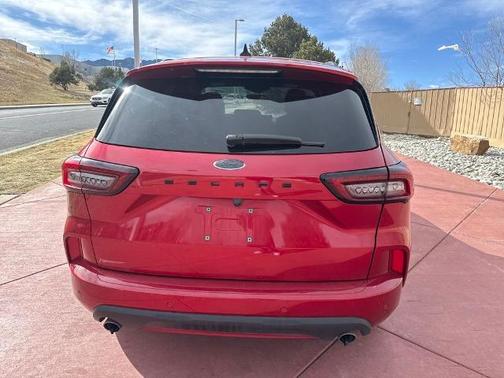 RAPID RED MET TINTED CC 2024 Ford Escape ST-LINE