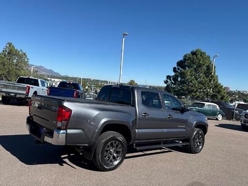 2022 Toyota Tacoma SR5