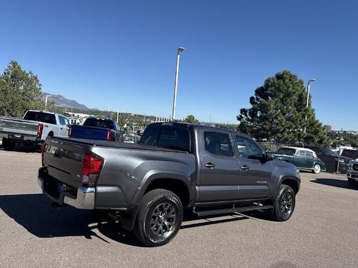 2022 Toyota Tacoma SR5