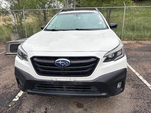 Crystal White Pearl 2021 Subaru Outback ONYX EDITION XT