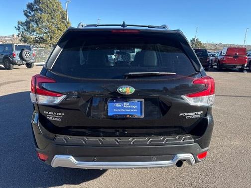 2023 Subaru Forester TOURING