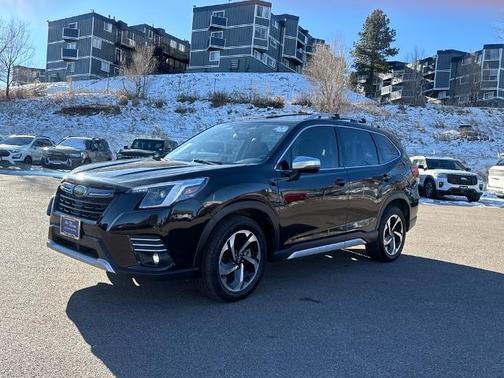 2023 Subaru Forester TOURING