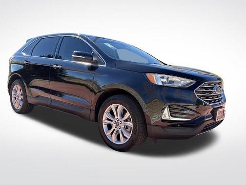 AGATE BLACK METALLIC 2024 Ford Edge TITANIUM