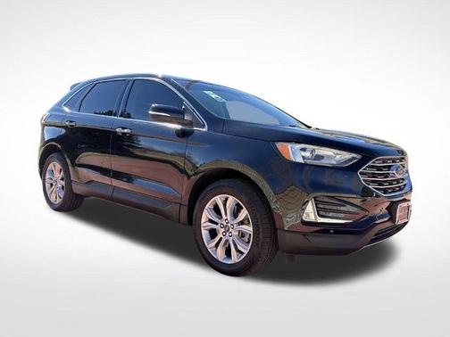 AGATE BLACK METALLIC 2024 Ford Edge TITANIUM