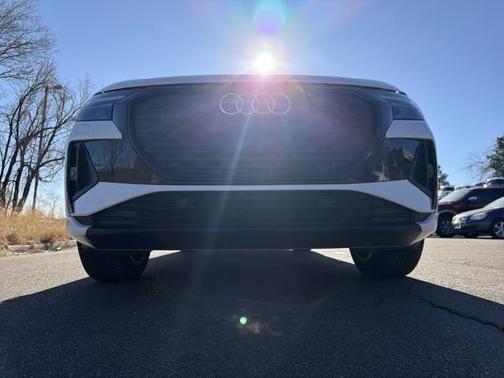 2022 Audi Q4 e-tron 50 PREMIUM