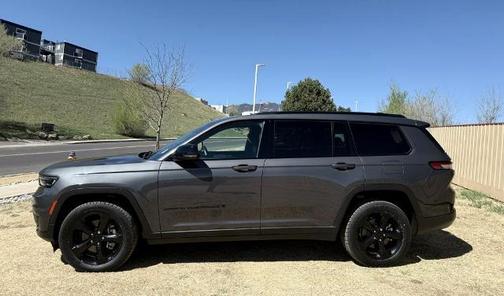 2021 Jeep Grand Cherokee L LAREDO