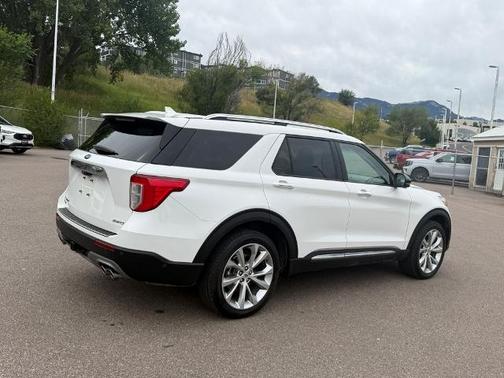 2021 Ford Explorer PLATINUM