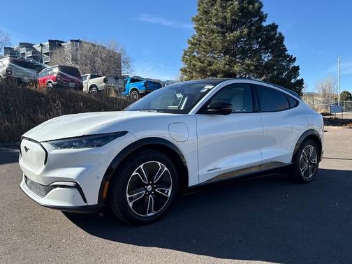 2023 Ford Mustang Mach-E PREMIUM