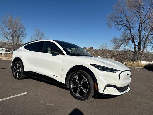 2023 Ford Mustang Mach-E PREMIUM