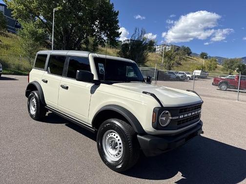 2025 Ford Bronco BASE