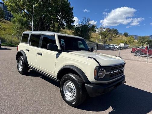 2025 Ford Bronco BASE