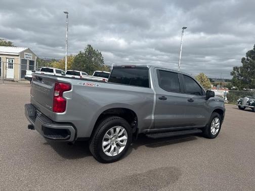 2024 Chevrolet Silverado 1500 CUSTOM