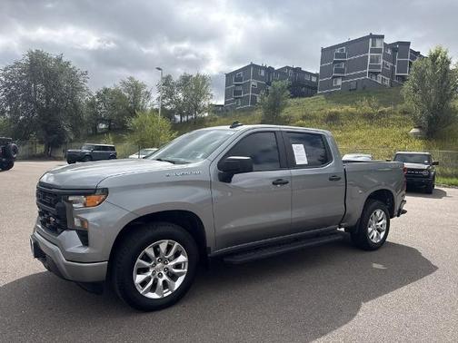 2024 Chevrolet Silverado 1500 CUSTOM