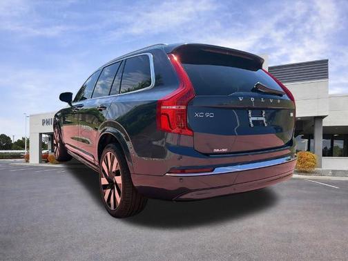 Denim Blue Metallic 2023 Volvo XC90 T8 ULTIMATE BRIGHT THEME 7-SEATER