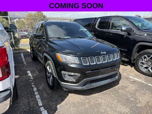 Diamond Black Crystal Pearlcoat 2018 Jeep Compass LATITUDE