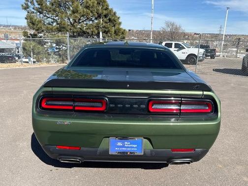 2021 Dodge Challenger SXT