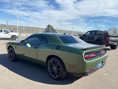 2021 Dodge Challenger SXT