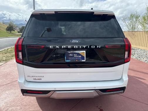 OXFORD WHITE 2025 Ford Expedition PLATINUM