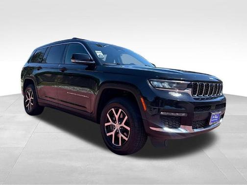 Diamond Black 2024 Jeep Grand Cherokee LIMITED