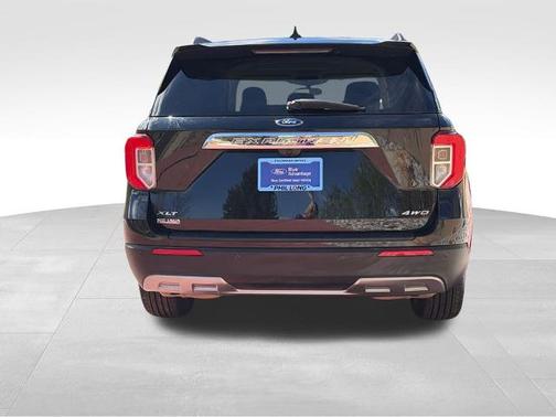AGATE BLACK METALLIC 2022 Ford Explorer XLT