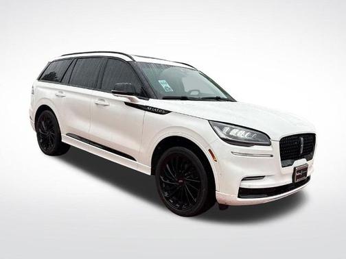 PRISTINE WHITE MET 3C 2024 Lincoln Aviator RESERVE