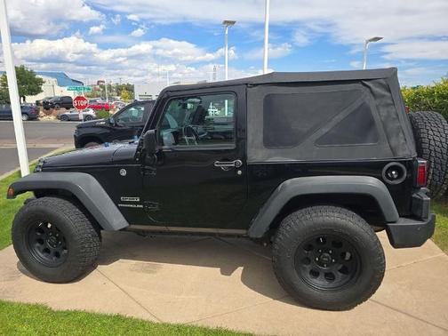 2017 Jeep Wrangler SPORT