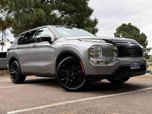 2022 Mitsubishi Outlander BLACK EDITION