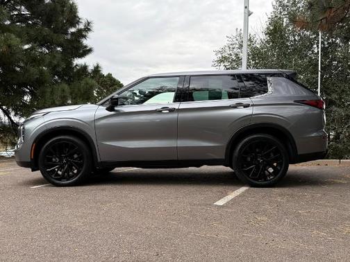 2022 Mitsubishi Outlander BLACK EDITION
