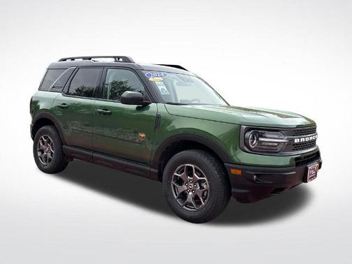 ERUPTION GREEN METALLIC 2024 Ford Bronco Sport BADLANDS