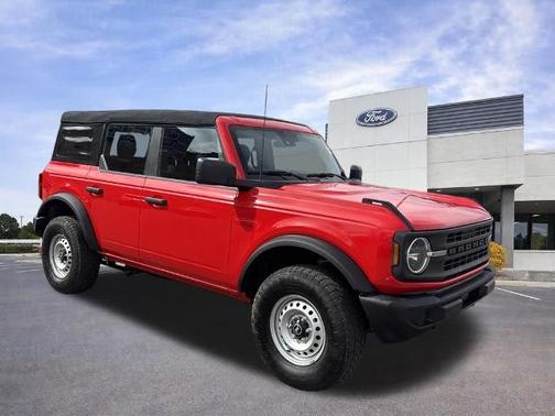 RACE RED 2023 Ford Bronco BASE