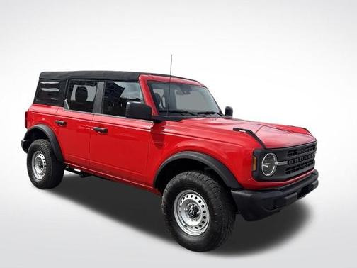 RACE RED 2023 Ford Bronco BASE