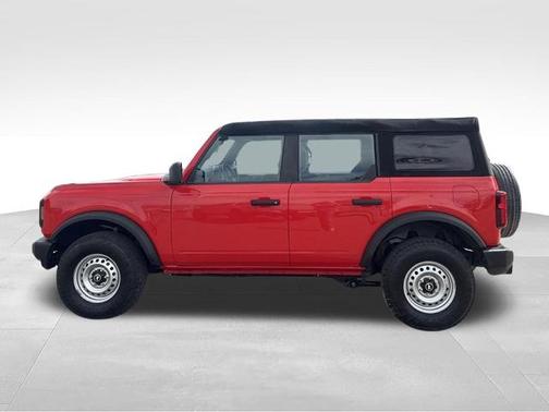 RACE RED 2023 Ford Bronco BASE