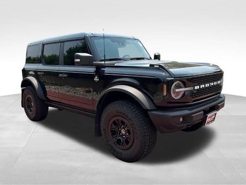 SHADOW BLACK 2025 Ford Bronco OUTER BANKS