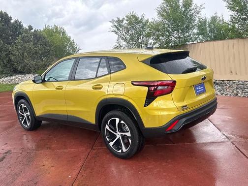 Nitro Yellow 2024 Chevrolet Trax 1RS