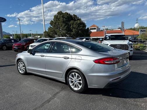 2020 Ford Fusion SE