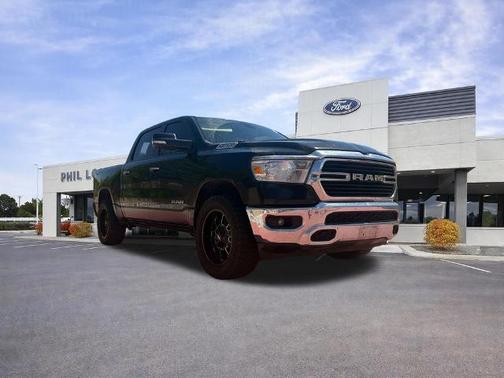 Diamond Black 2020 RAM 1500 BIG HORN/LONE STAR