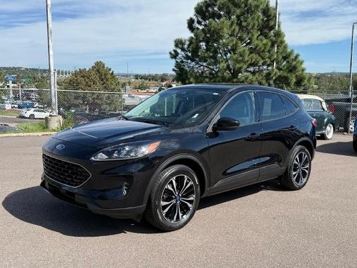 2022 Ford Escape SE