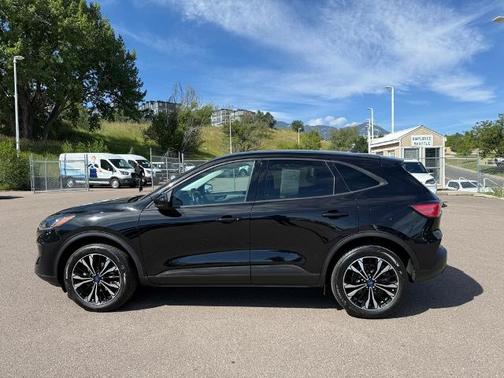 2022 Ford Escape SE