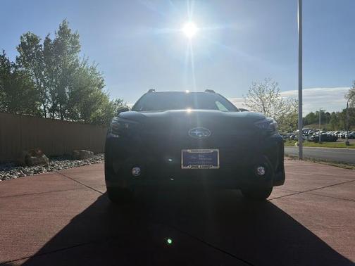 Crystal Black Silica 2025 Subaru Outback PREMIUM