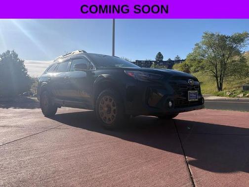 Crystal Black Silica 2025 Subaru Outback PREMIUM