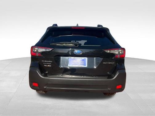 Crystal Black Silica 2025 Subaru Outback PREMIUM