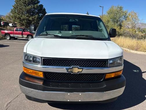 2018 Chevrolet Express 2500 LT