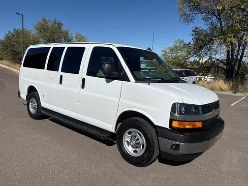 2018 Chevrolet Express 2500 LT