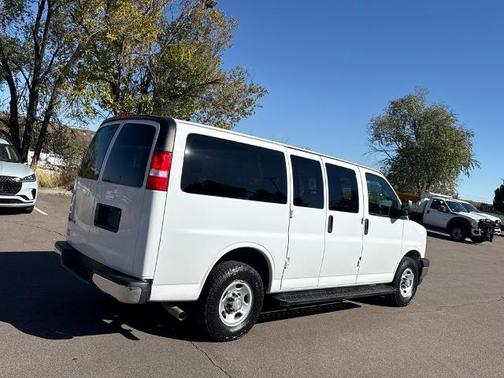 2018 Chevrolet Express 2500 LT