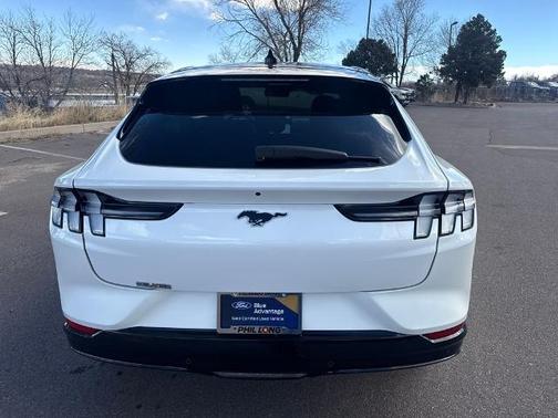 2024 Ford Mustang Mach-E PREMIUM