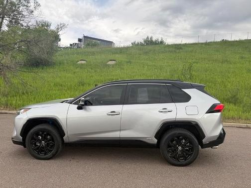 2022 Toyota RAV4 XSE