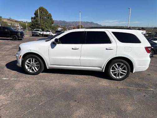 White Knuckle Clearcoat 2023 Dodge Durango GT