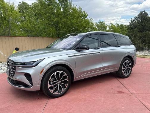 SILVER RADIANCE MET CC 2024 Lincoln Nautilus RESERVE