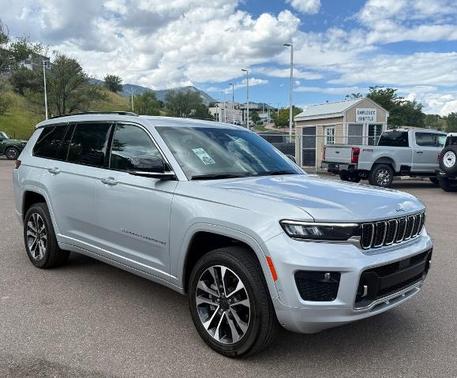2022 Jeep Grand Cherokee OVERLAND
